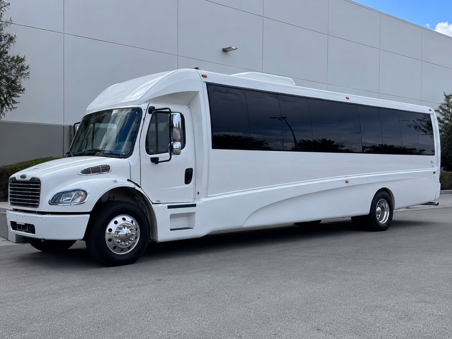 party bus rentals for framingham concert groups who want the night to start early